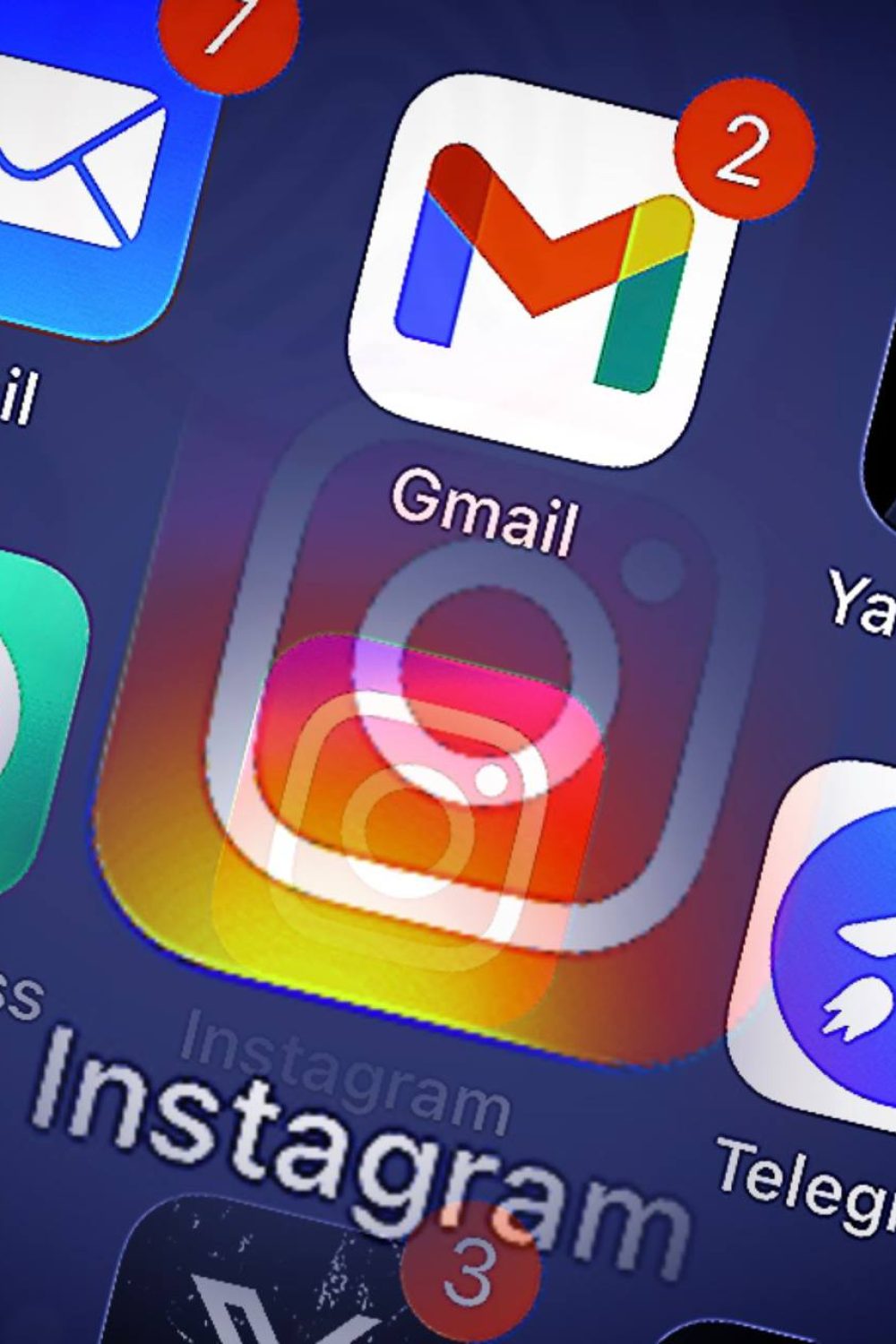 تصویری از آیکون های شبکه های اجتماعی.